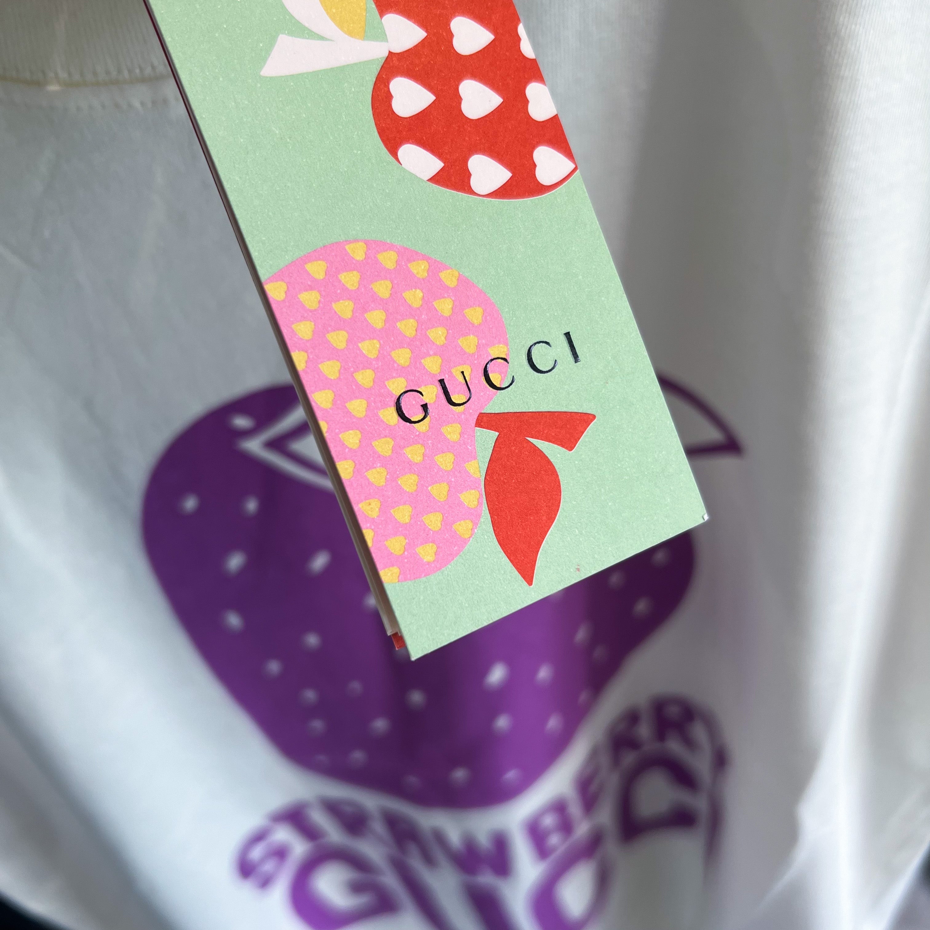 Gucci Strawberry Tee - Ivory