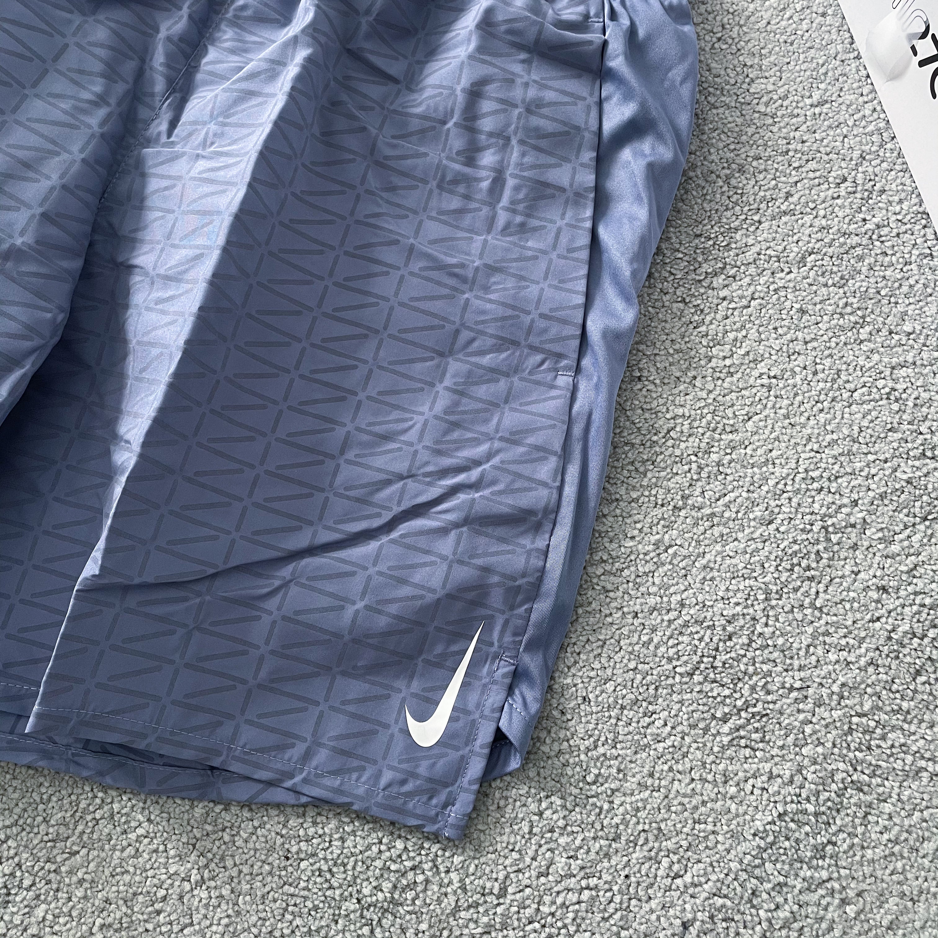 Nike Challenger Reflective Shorts