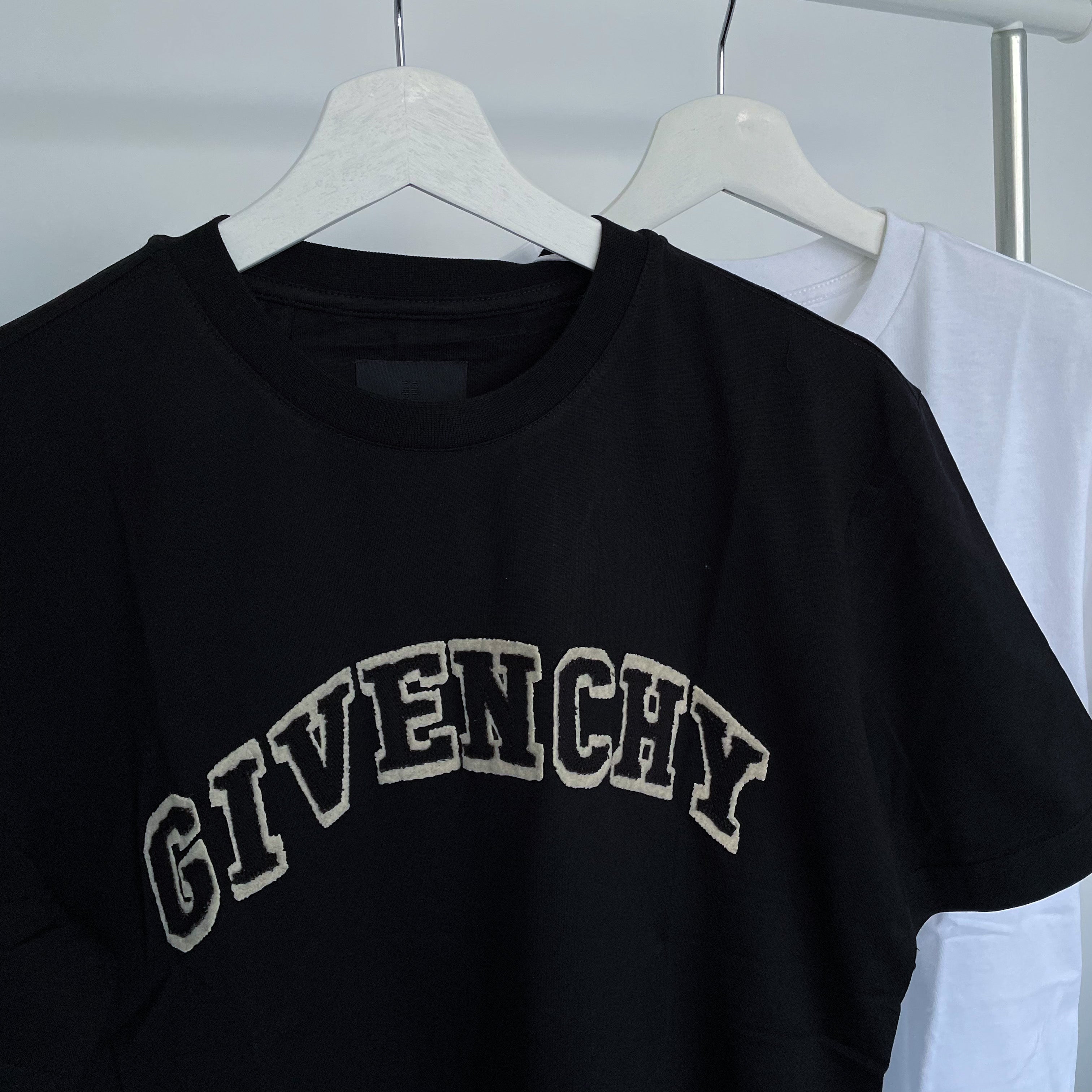 Givenchy Arch Logo Tee - Black